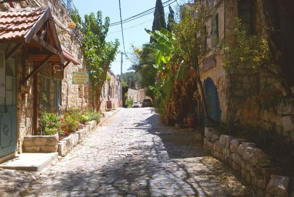 פינה שקטה בראש פינה העתיקה Pina Shketa In Old Rosh-pina * Rosh Pinna